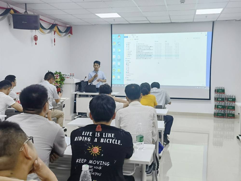 1625468117.jpg 乐鱼官网手机网页版-乐鱼(中国)药业技术交流会 (3) - 副本.jpg